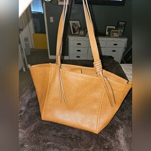 Pioneer Woman Tote Bag